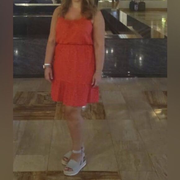 Banana Republic Red Dress with dotted design | Size M - Picture 7 of 7